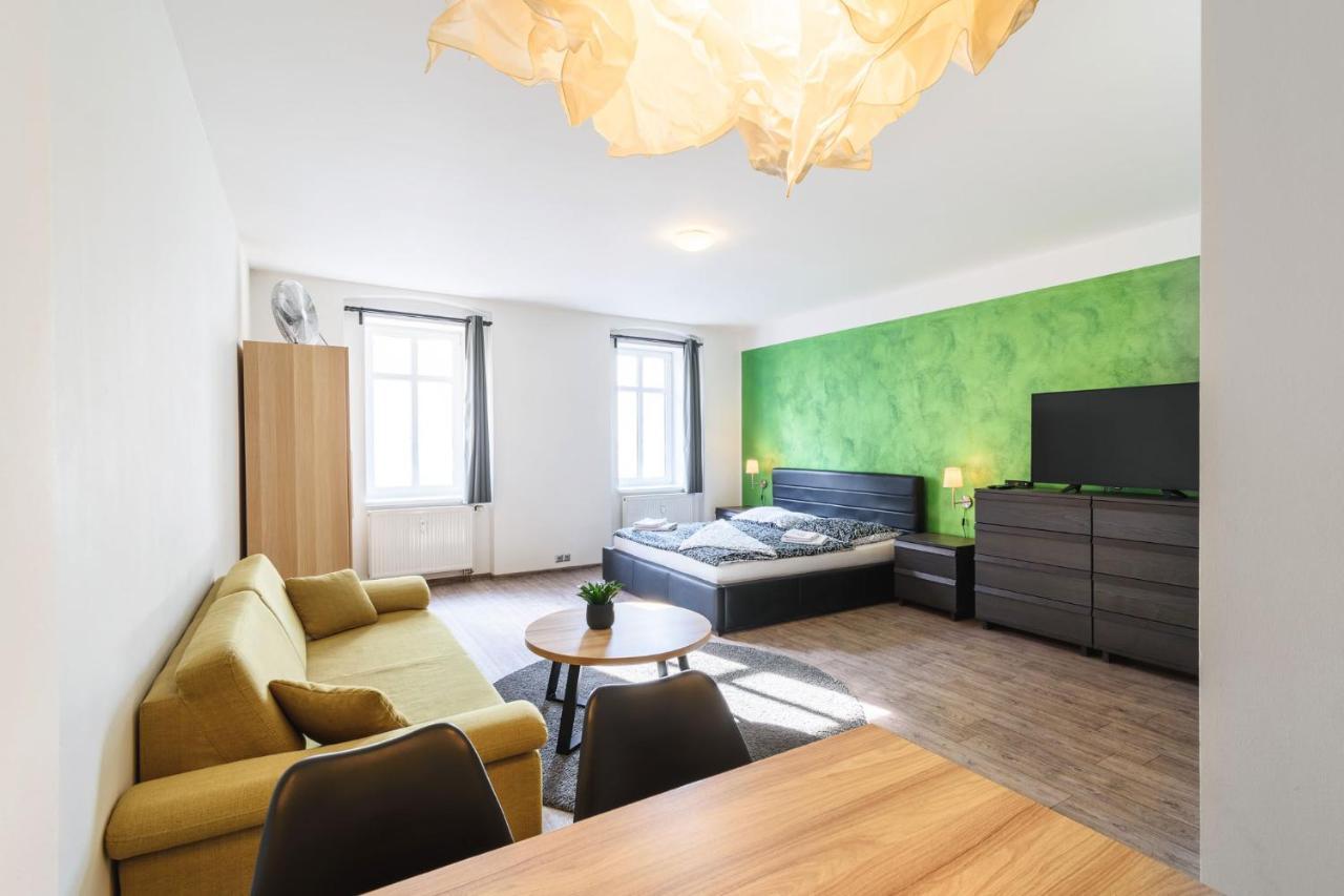 Pilsner Apartments Пльзень Экстерьер фото