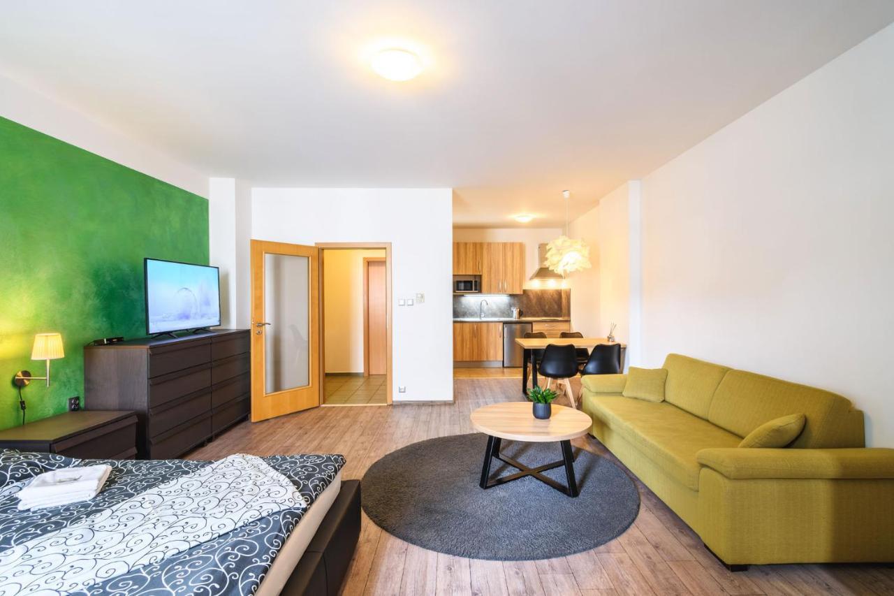 Pilsner Apartments Пльзень Экстерьер фото